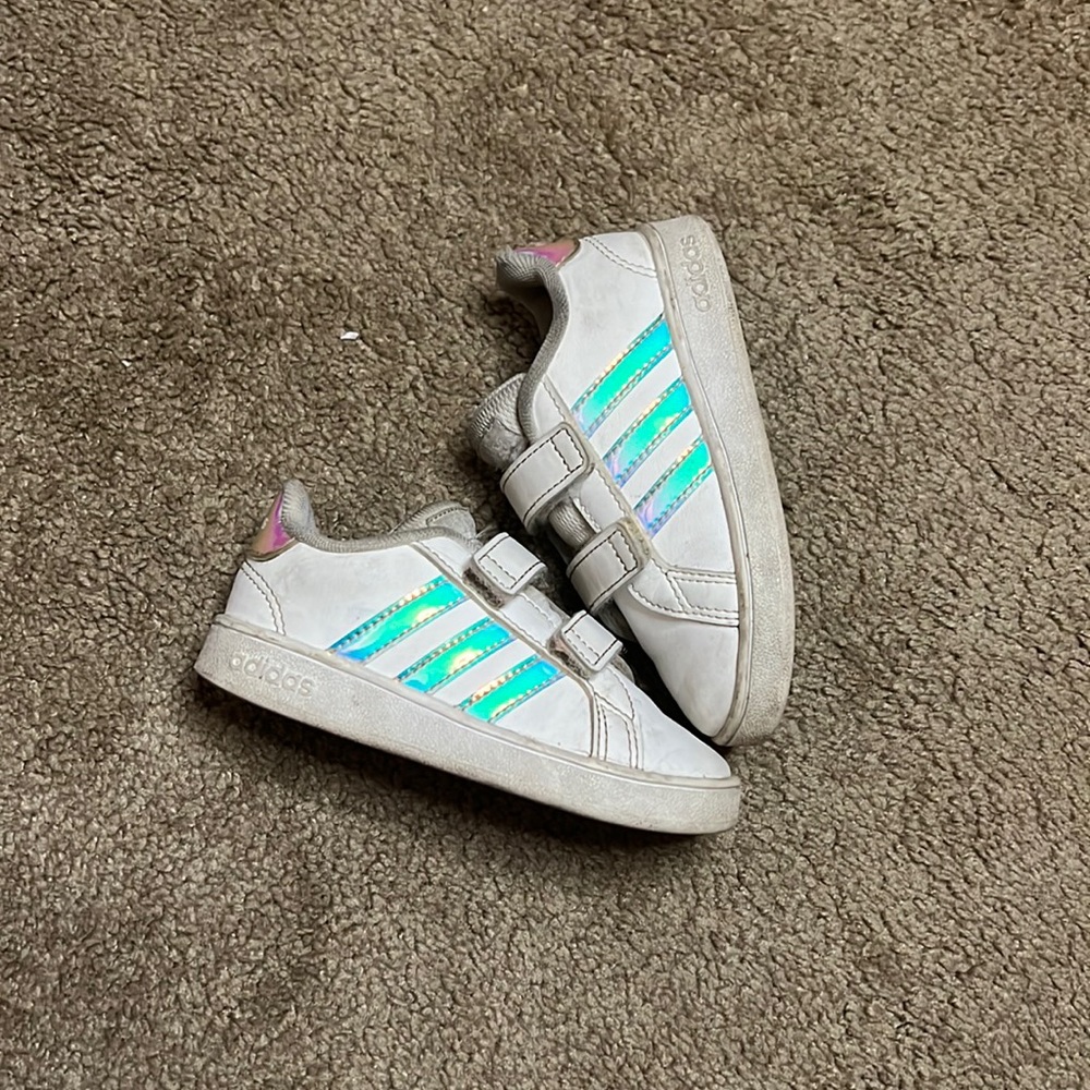 Toddler Adidas sneakers ✨ iridescent ✨